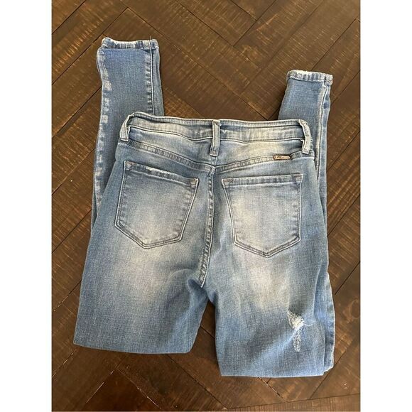 Kancan Medium Wash Distressed Skinny Jeans Midrise Size 5 or 26 Classic 5 Pocket - Picture 6 of 6